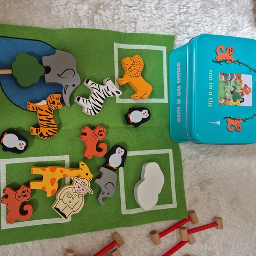 Zoo tin wooden playset - in, a