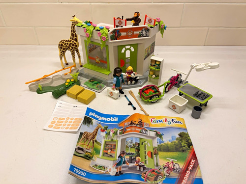 Playmobil family fun - fun, vet