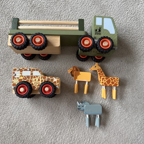 Aldi wooden zoo - safari, lorry